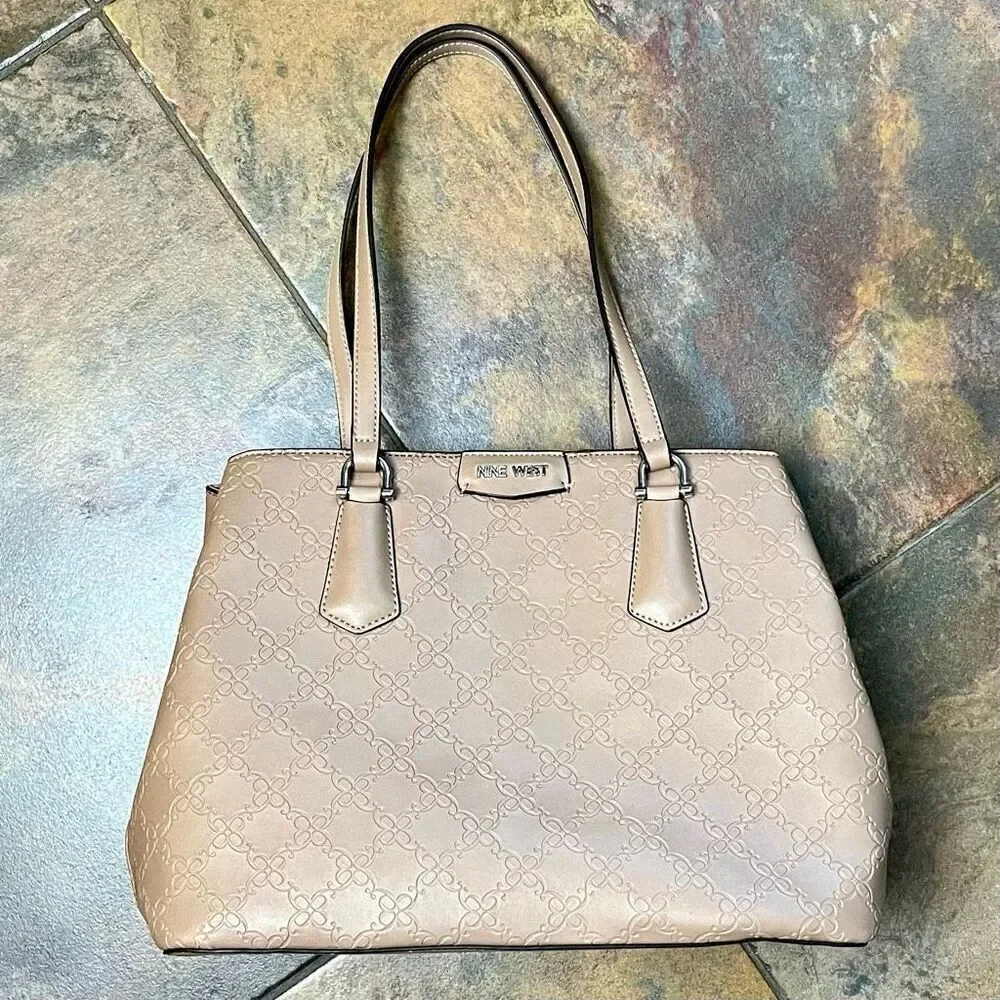 Nine West nine west